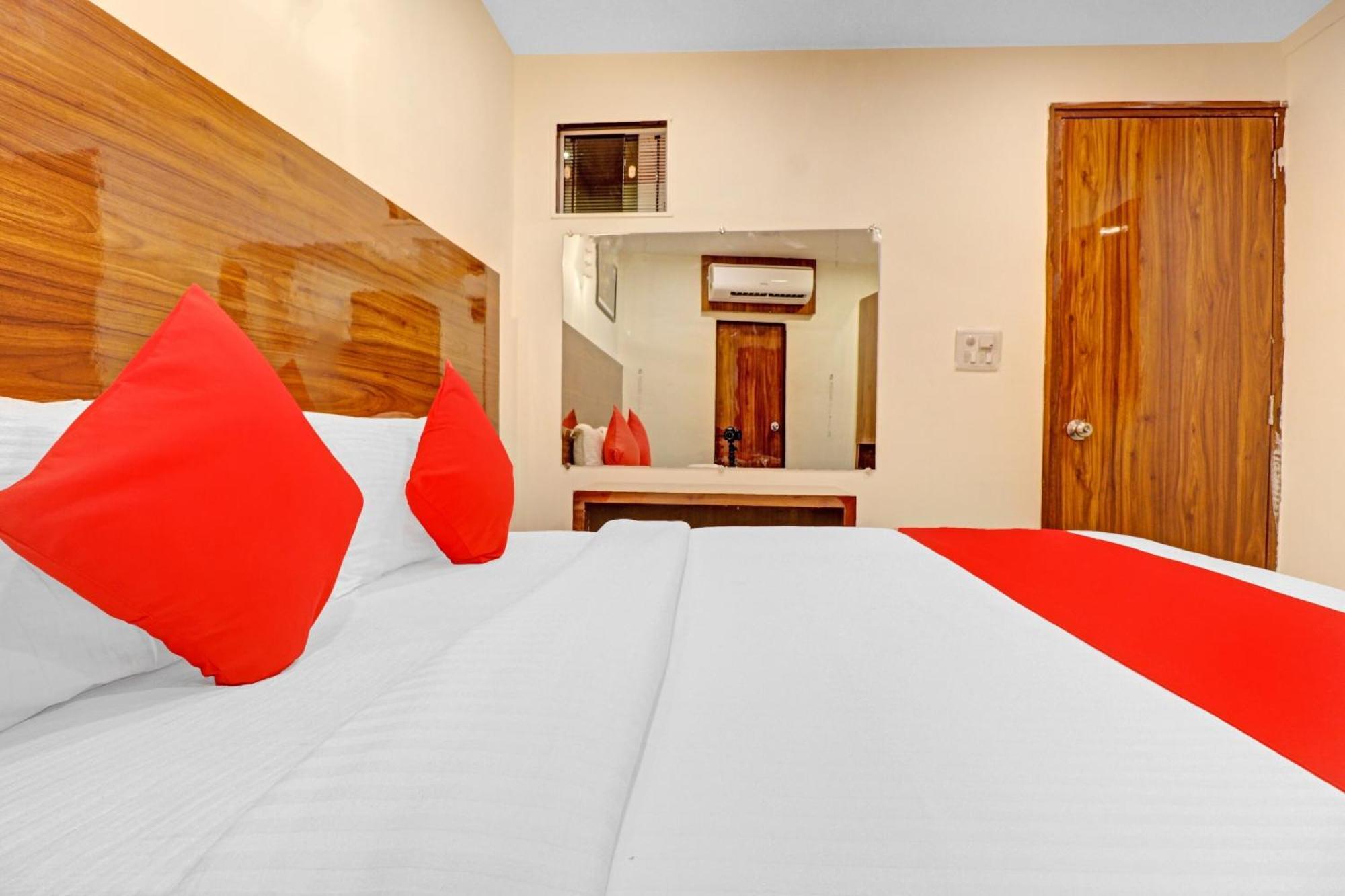 Hotel O Royal Park Мумбаи Экстерьер фото